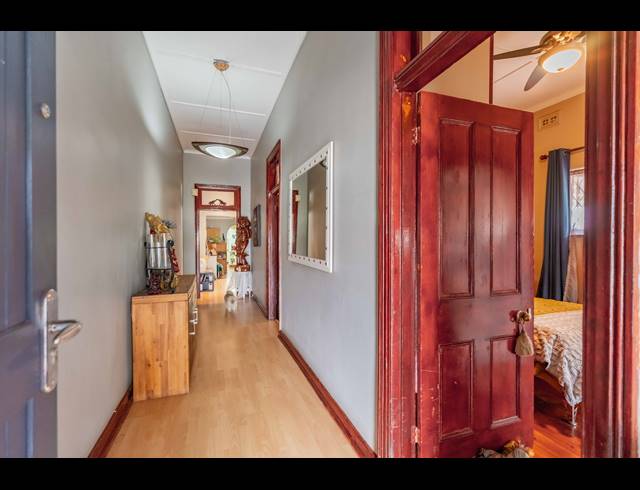 5 BEDROOM HOUSE FOR SALE IN WINDERMERE